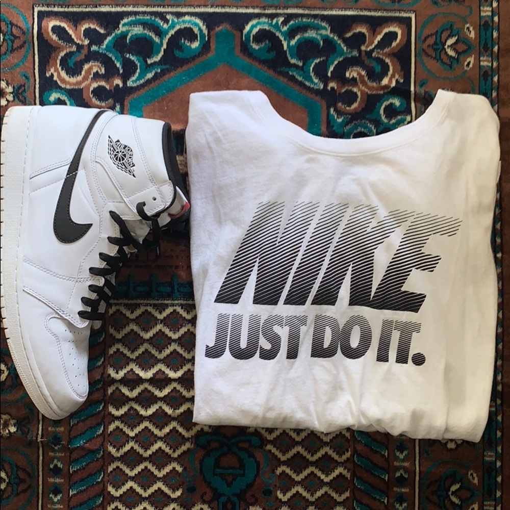 Men’s Nike Short Sleeve Shirt